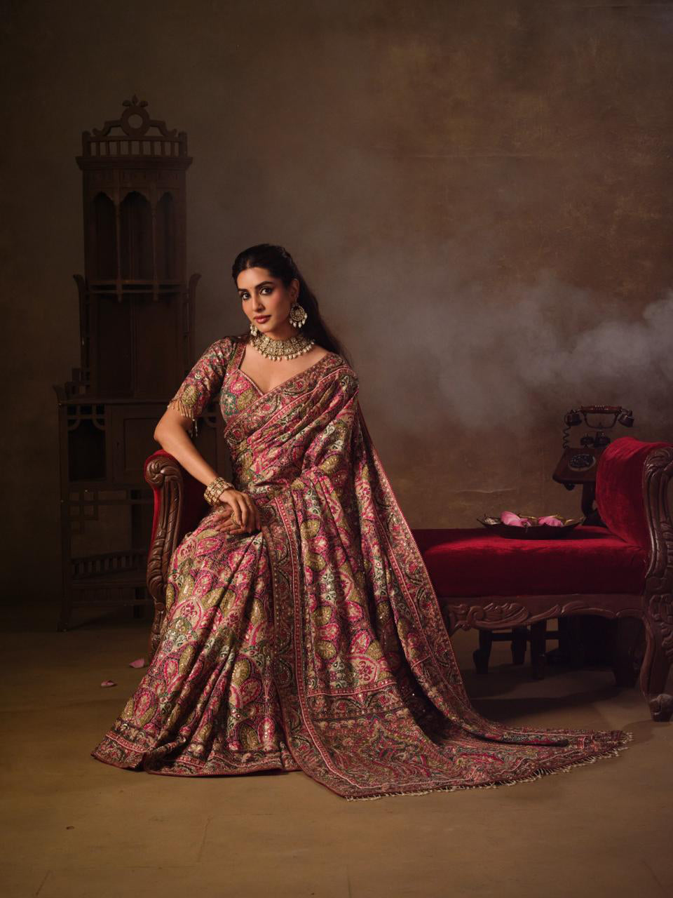 Gajari Natural Crepe Aari Hand work Rangkart Saree